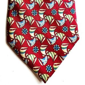 Salvatore Ferragamo tie 100% silk, made in Italy! excellent condition